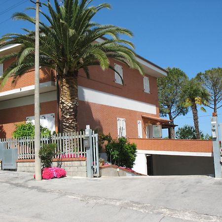 Bed & Breakfast Bompadre Civitanova Marche Esterno foto